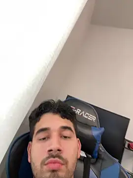 JJ775MC online show from November 1, 11:42 pm