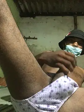 kavi1q1 online show from April 14, 11:26 pm