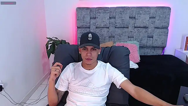 david santos16 online show from October 28, 6:38 am