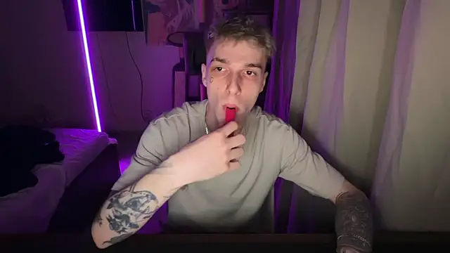 davesinner online show from April 4, 9:34 pm