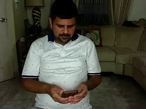 Snapshot of Diabloproducciones chatting on September 14, 11:40 pm Diabloproducciones online show from September 14, 11:40 pm