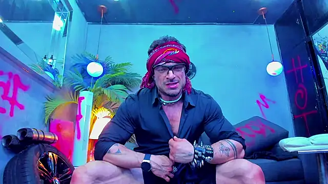 Snapshot of dennis_cox1 chatting on September 15, 6:59 am dennis cox1 online show from September 15, 6:59 am