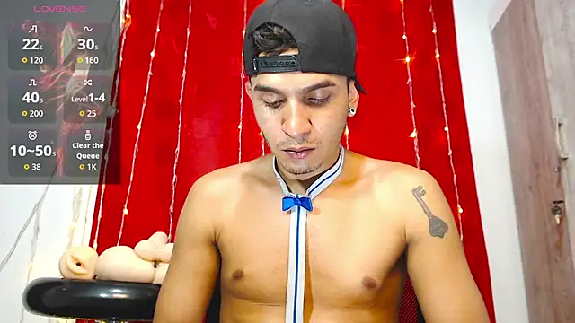 Angel latinboy online show from February 12, 10:38 pm