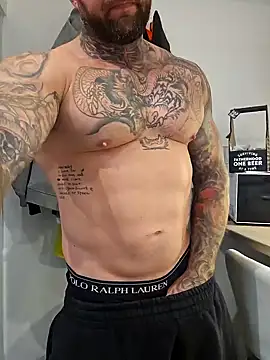 tattedmuscle1 online show from October 12, 4:56 pm