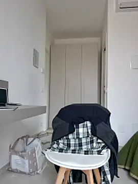 mrlyuis online show from March 18, 11:57 am