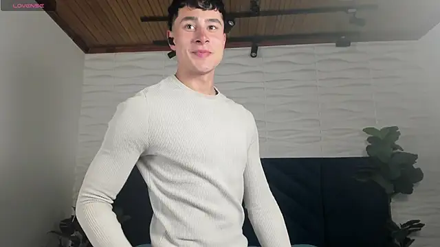 AustinJones  online show from March 19, 8:12 pm