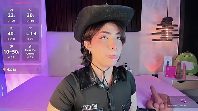 Creamy Angelo online show from February 26, 1:01 pm