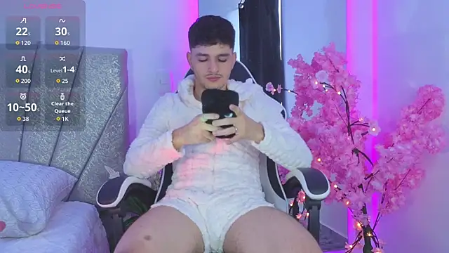 LiamMuller online show from April 20, 10:01 pm