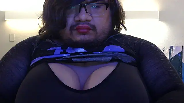 Snapshot of chubbyboy1997 chatting on March 30, 12:22 am chubbyboy1997 online show from March 30, 12:22 am
