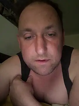 GenuineDedication42 online show from March 28, 6:24 am