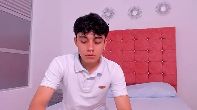 Dani rivass online show from February 3, 11:37 am