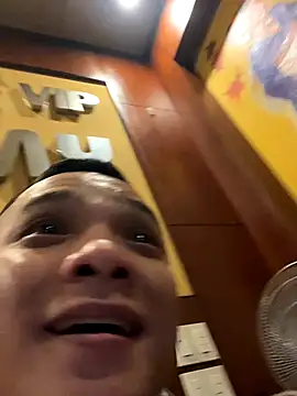 letruong6879 online show from October 5, 12:42 pm