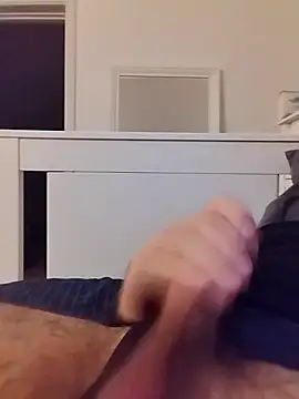 Snapshot of NewJoiner chatting on September 23, 9:03 pm NewJoiner online show from September 23, 9:03 pm