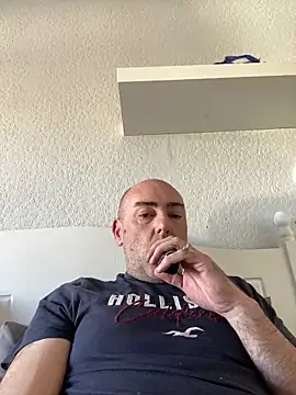 Richmcgee online show from April 18, 3:57 pm