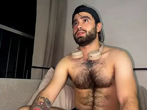 zack sullivan22 online show from January 8, 2:39 am