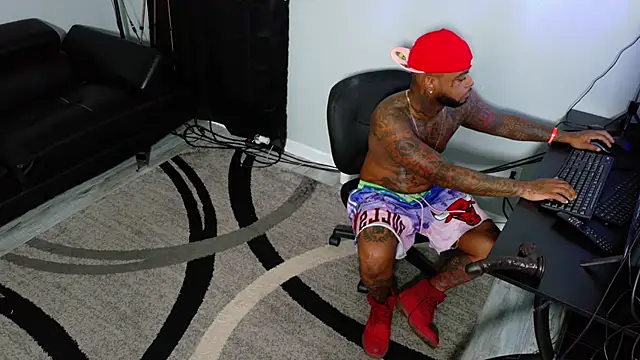 SLANGONDEMHOES online show from November 25, 7:05 pm