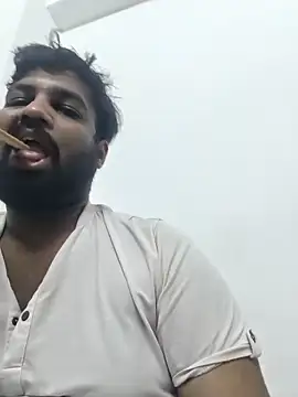 vinay smalldick online show from April 2, 1:41 pm