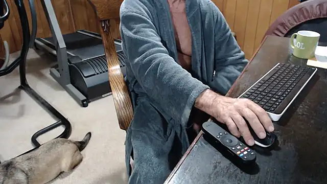Snapshot of billy471 chatting on October 13, 2:45 pm billy471 online show from October 13, 2:45 pm