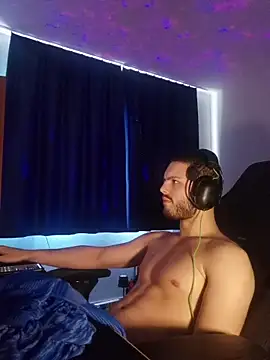 EyesNeverLies online show from December 1, 10:51 am