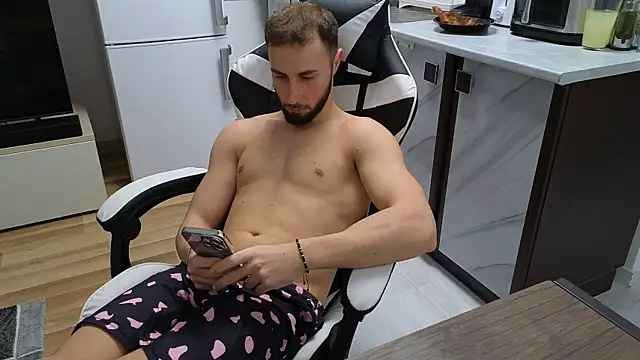 RyanStorm  online show from November 11, 8:03 pm