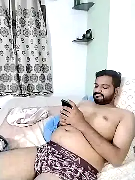 Snapshot of avi007p chatting on October 19, 6:33 pm avi007p online show from October 19, 6:33 pm