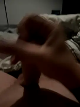 Snapshot of alex110429 chatting on October 8, 10:25 pm alex110429 online show from October 8, 10:25 pm