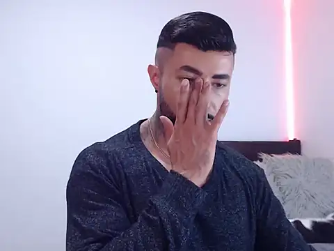 andrea de lucaa online show from November 6, 3:53 am