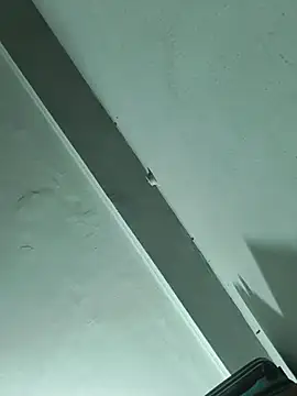 vardh033 online show from February 18, 2:21 am