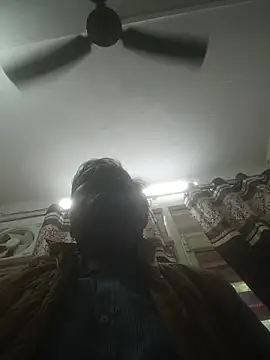 vardh033 online show from October 25, 10:28 am