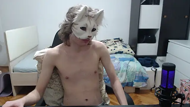 mcbrigete online show from March 22, 1:32 am