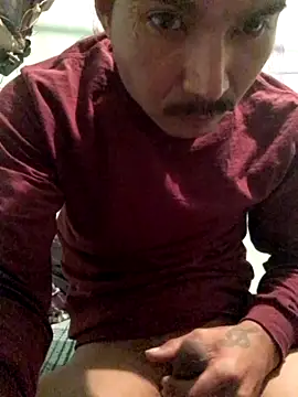 Snapshot of Calivazil chatting on October 18, 7:35 am Calivazil online show from October 18, 7:35 am