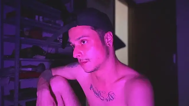 chrisalmeid  online show from September 21, 1:06 am