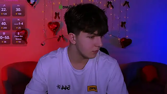 travis wolf  online show from April 25, 8:39 am