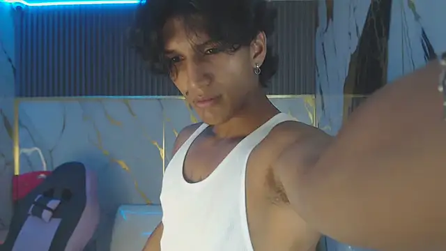 bull cam online show from October 22, 7:49 pm