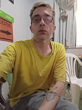 dinho carioca online show from June 6, 1:06 pm