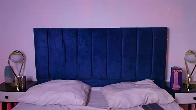 Ares Alpha online show from November 3, 6:43 pm