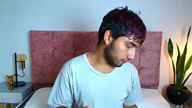 Ares Alpha online show from December 3, 8:15 pm