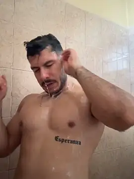 Snapshot of Darg98 chatting on October 7, 10:25 pm Darg98 online show from October 7, 10:25 pm