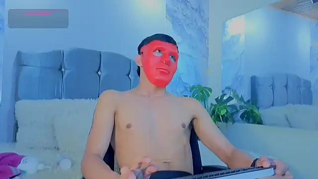 oliver mr  online show from April 6, 7:58 pm