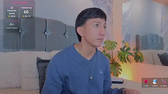 oliver mr  online show from April 1, 7:55 pm