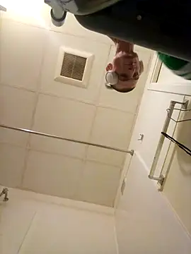 jizzyglizzy92 online show from March 20, 8:51 am