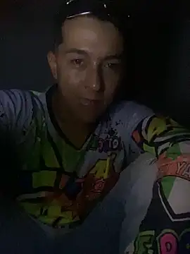 Jrivera22 online show from October 31, 11:08 pm