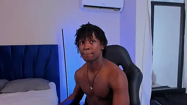 tau montes online show from January 18, 1:51 am