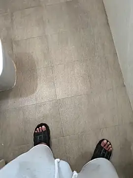 bigdick lickingexpert08 online show from September 25, 2:54 am