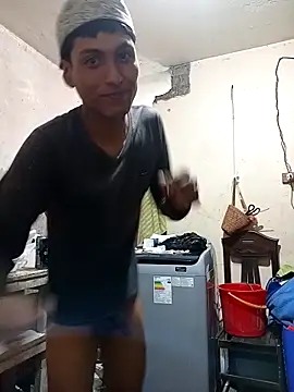 Bebicho14 online show from April 12, 3:42 am