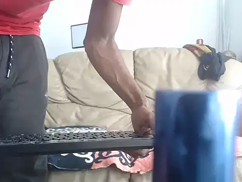 curveydickxx online show from September 25, 6:12 am