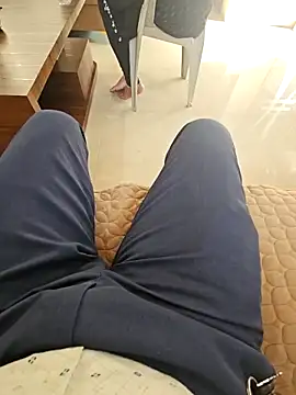 Snapshot of Gamecoc chatting on September 17, 11:22 am Gamecoc online show from September 17, 11:22 am