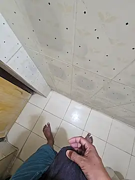 Snapshot of Gamecoc chatting on October 12, 5:40 pm Gamecoc online show from October 12, 5:40 pm