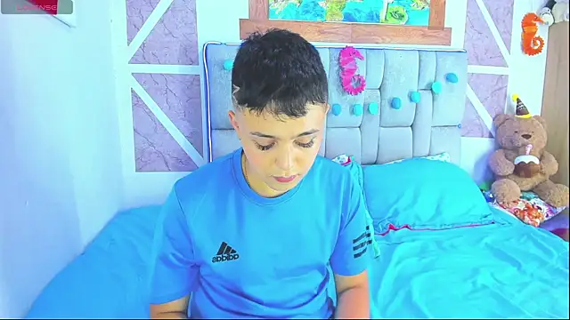 christopher Hot online show from March 29, 12:11 am