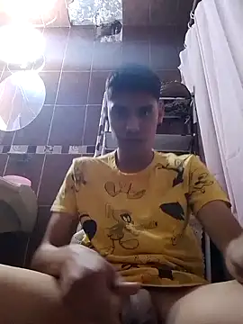 aispuro8505 online show from September 20, 7:19 am